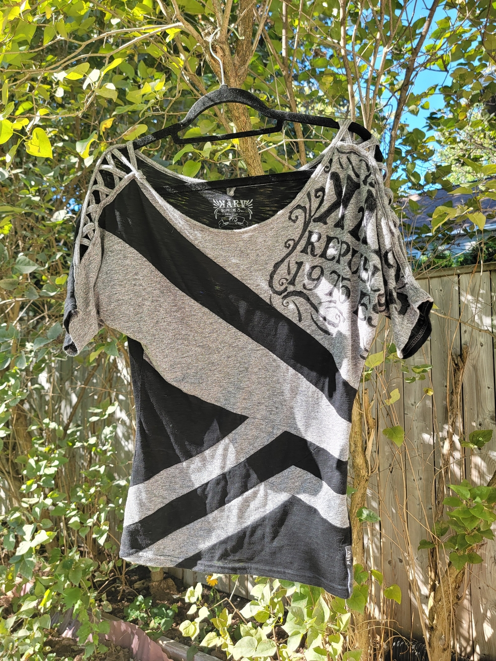 KARV Grey & Black Graphic Short Sleeve Y2K Top With Sleeve Details